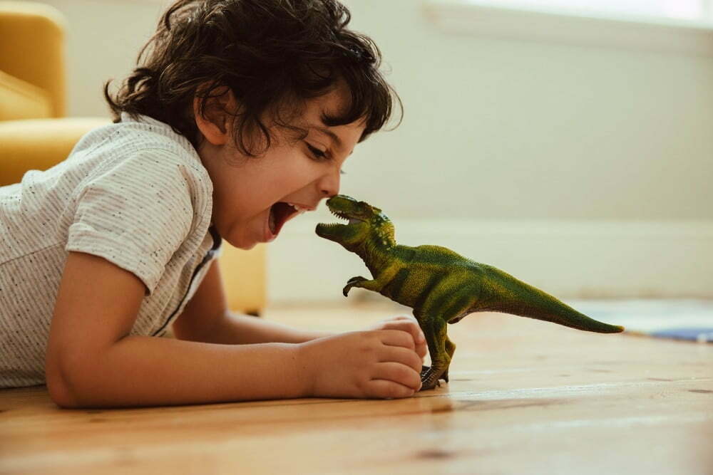 7 zabaw z dzieckiem w domu: dinozaury